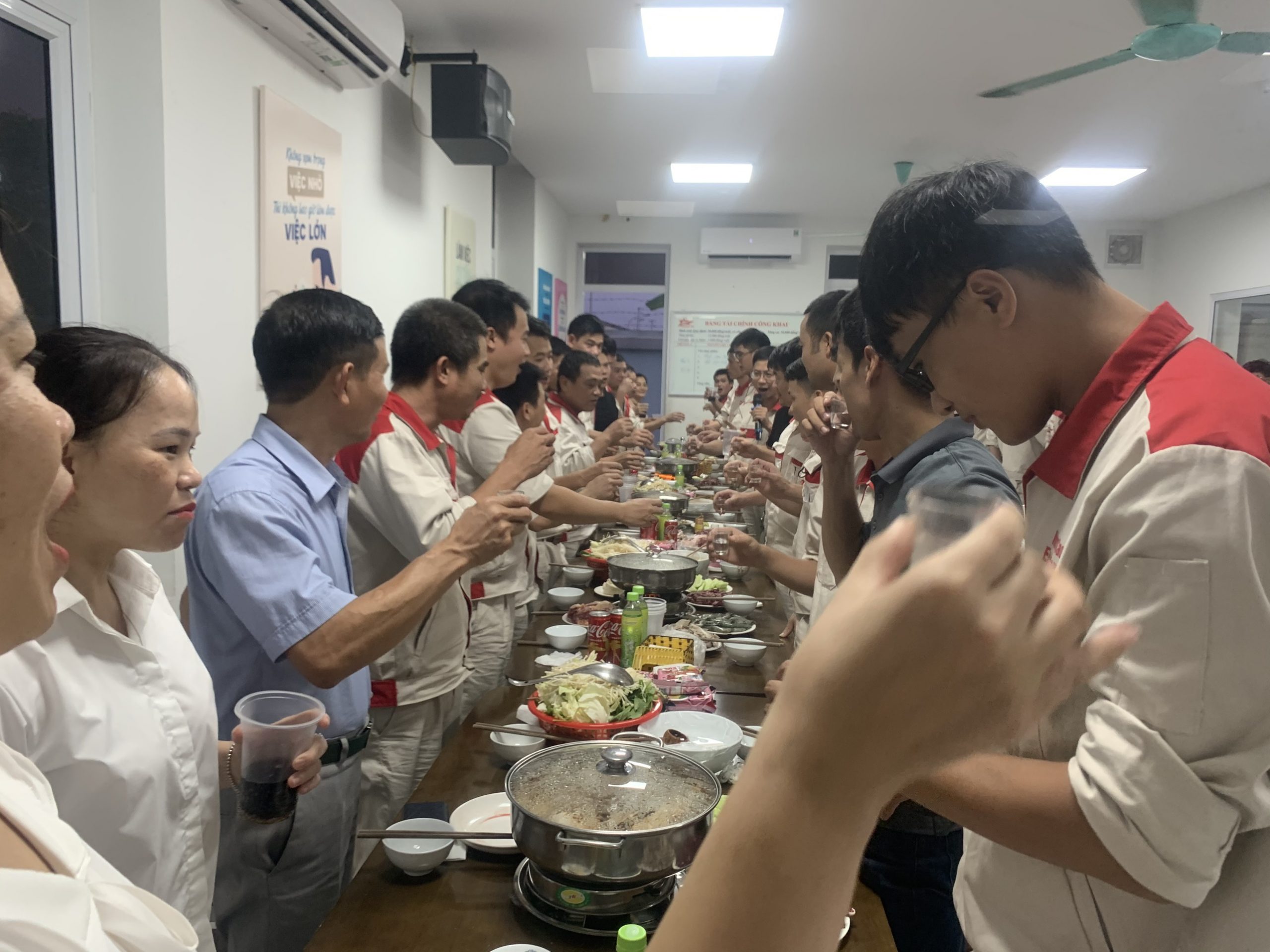 Chào mừng ngày Doanh nhân Việt Nam 13/10/2004 – 13/10/2022