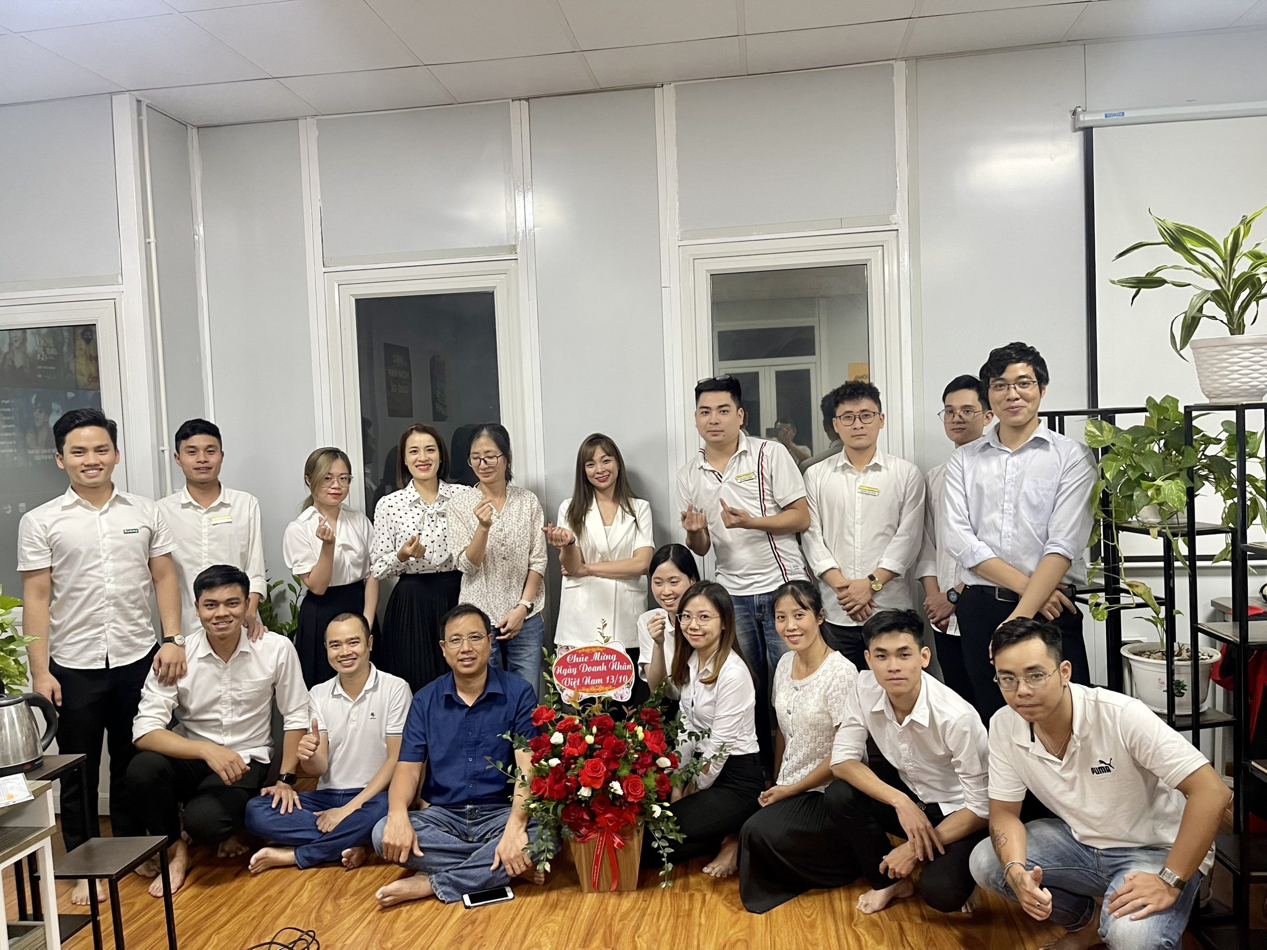 Chào mừng ngày Doanh nhân Việt Nam 13/10/2004 – 13/10/2022